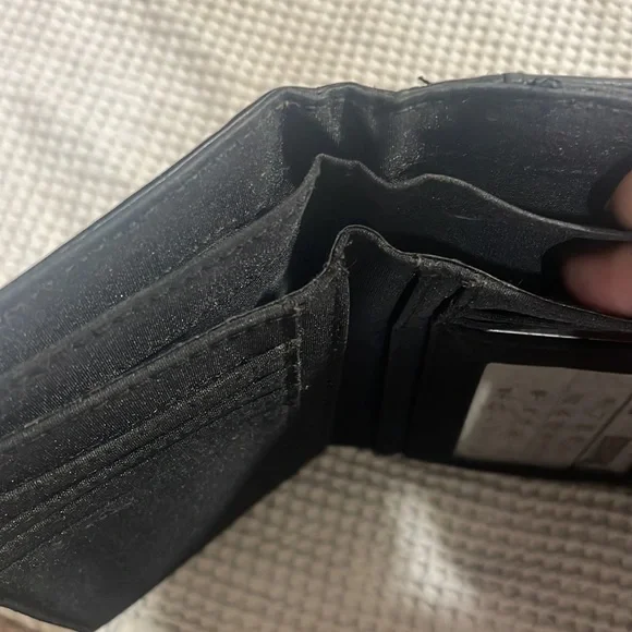 Great condition genuine leather multi functional wallet - Picture 5 of 10